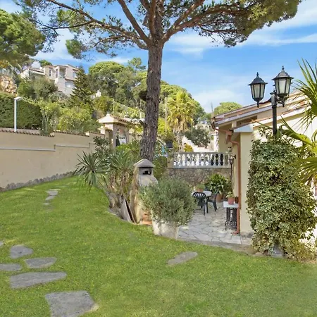 Villa Crisa - Lloret de Mar