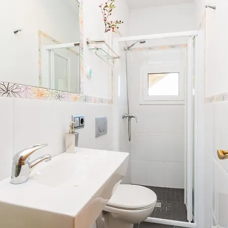 Villa Crisa - Lloret de Mar